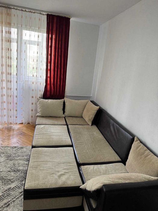 Închiriez apartament cu 2camere Iași Podul Ros 400euro