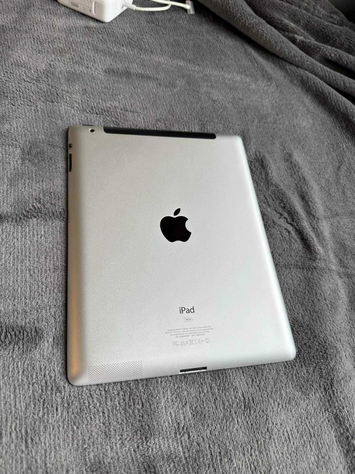 iPad / серия 2 / 16 GB