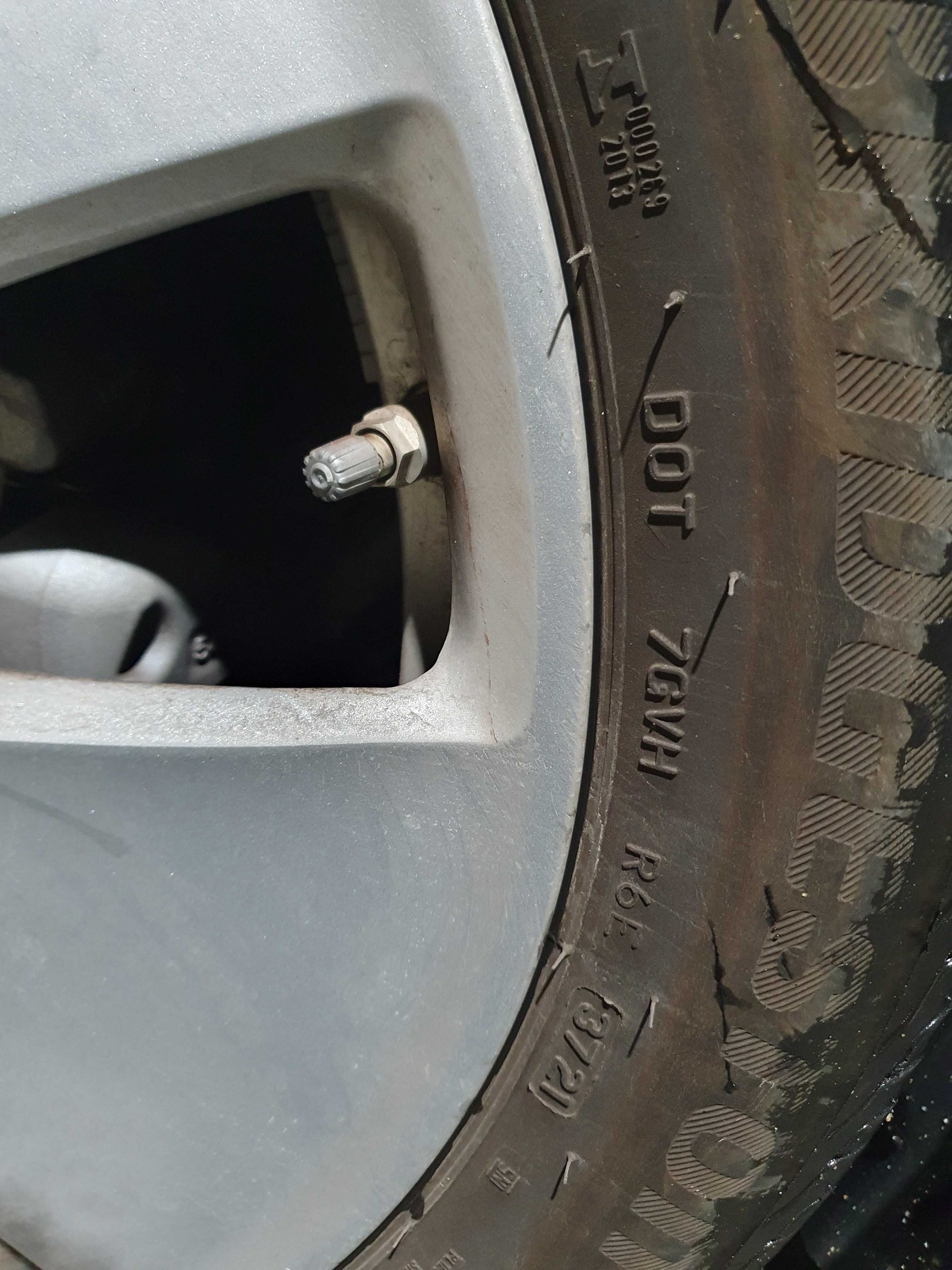 4бр. Гуми за BMW i3