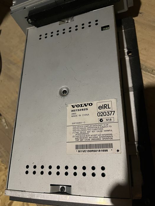 Amplificator CD Player si display Volvo V50/S40