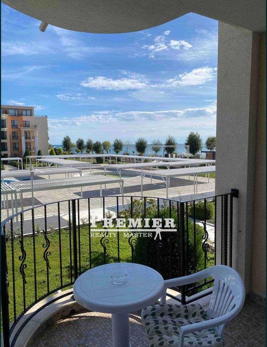 Просторно студио близо до морето