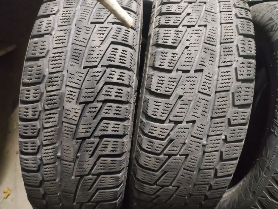 Продам комплект зимних . 185/65/15