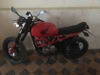 Motosikl sotiladi 800$