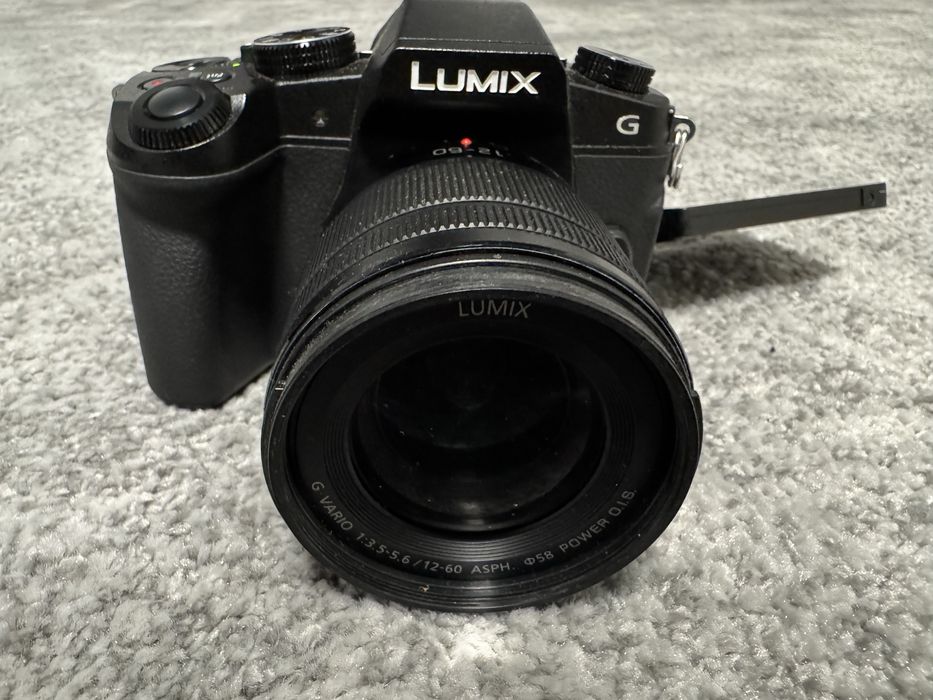 Obiectiv Panasonic 12-60 f3.5-5.6