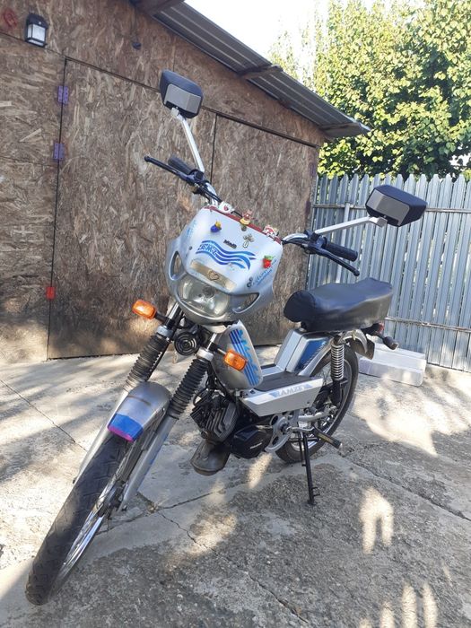 Vând scuter cu pedale