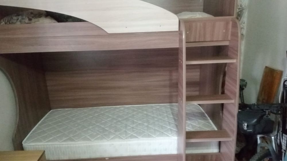 Продам кровать 2х ярусную