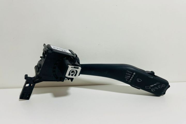 Bloc lumini Maneta stergator  1K0953519 J / 1K0953519J / 01203516 Aud