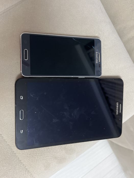 Один телефон и планшет