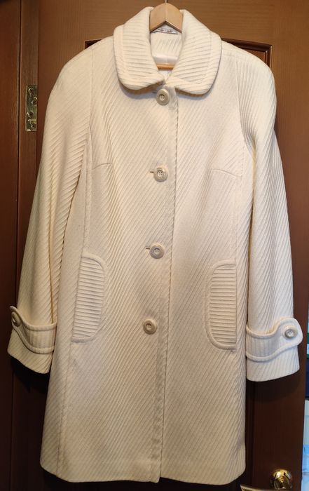 Продам ,куртки плащ