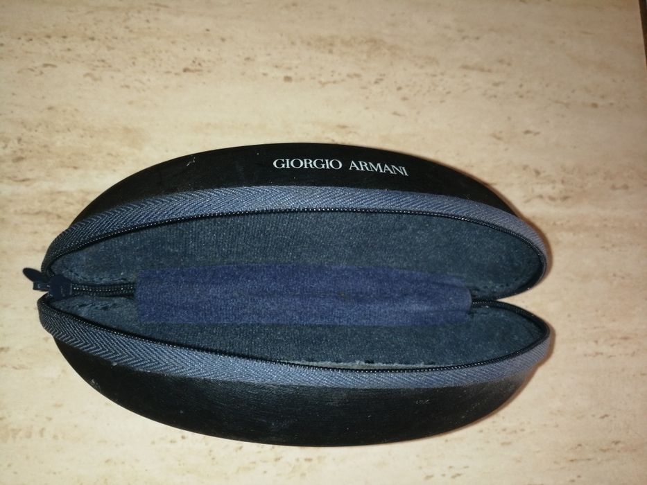 Toc pentru ochelari marca Giorgio Armani