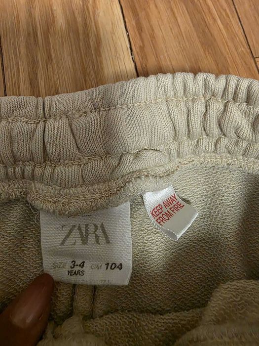 2 perechi pantaloni Zara marime 104