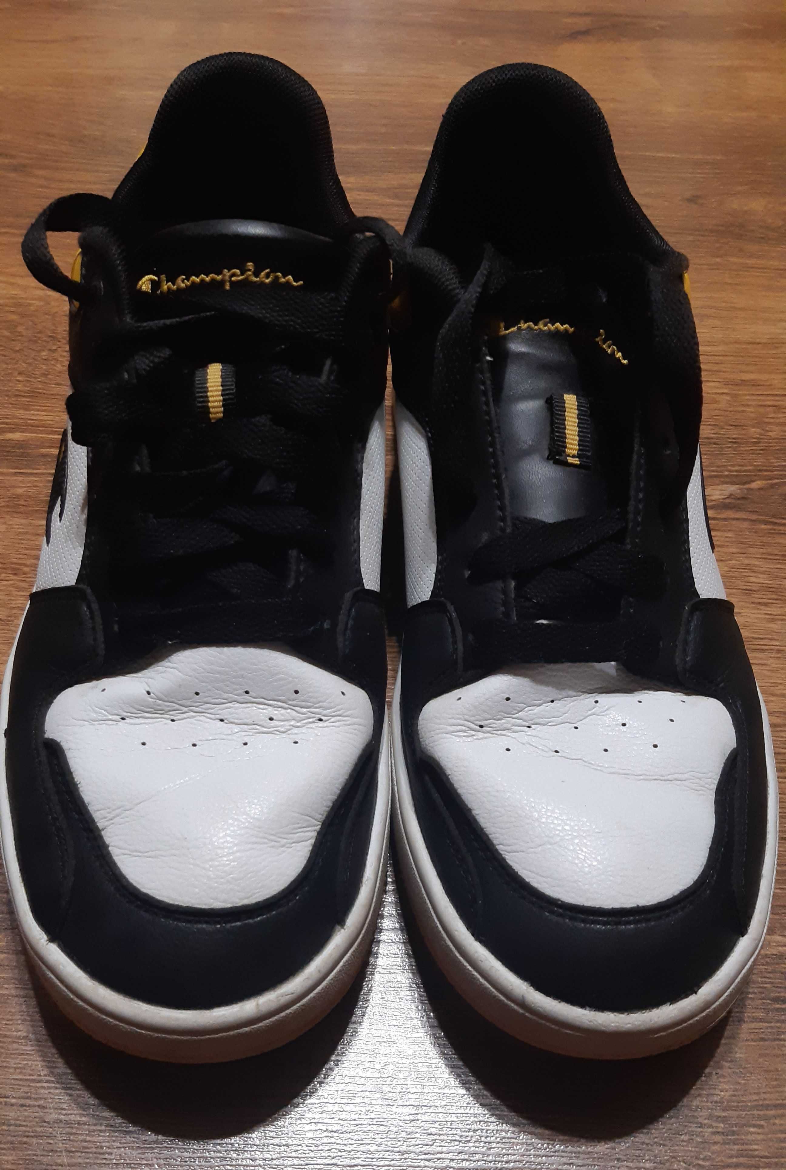 pantofi sport  marimea 42