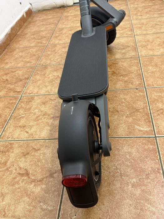 Trotineta electrica Xiaomi Electric Scooter 4 Ultra, ca Noua