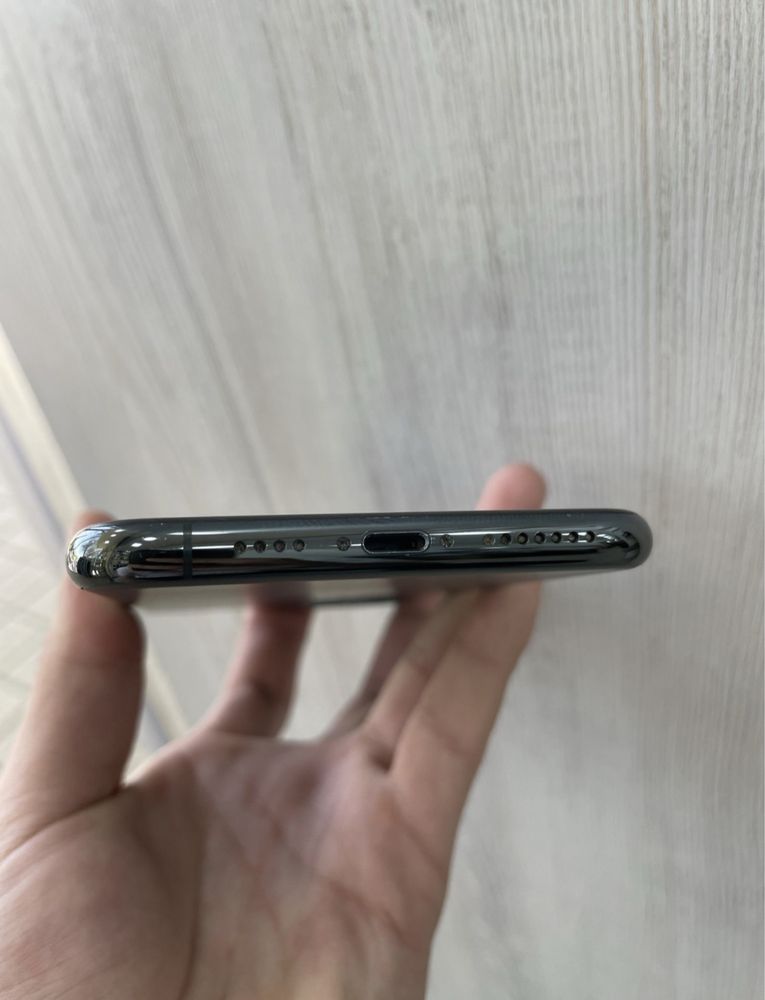 Iphone 11 pro max срочный сотилади