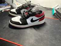 Jordan 1 low black toe