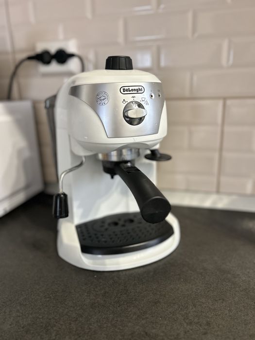 Expresor manual DeLonghi