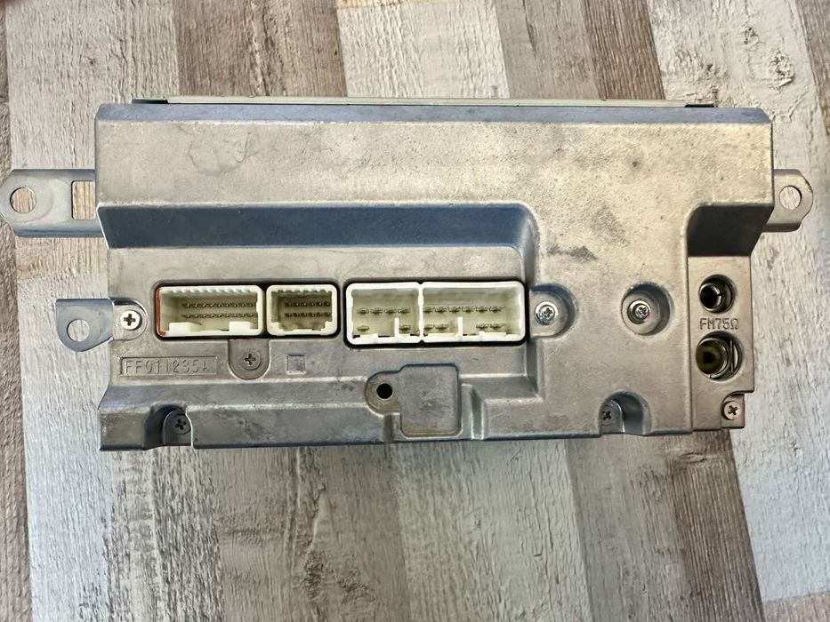 Toyota Оригинално радио Тойота Корола