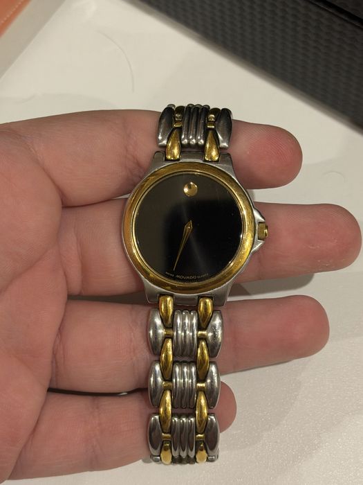 Швейцарские часы Movado