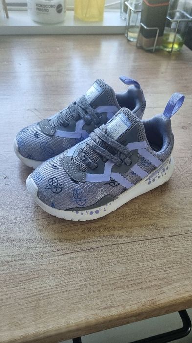 Детски маратонки Adidas 25