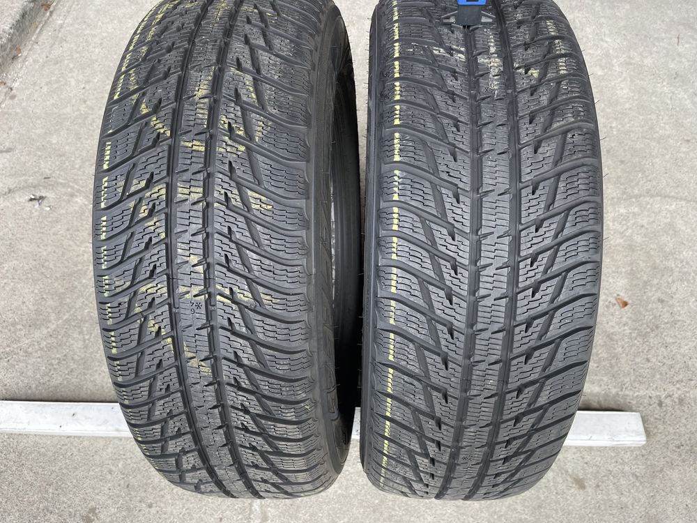 2 anvelope de iarna 265/70/17 Nokian ca noi