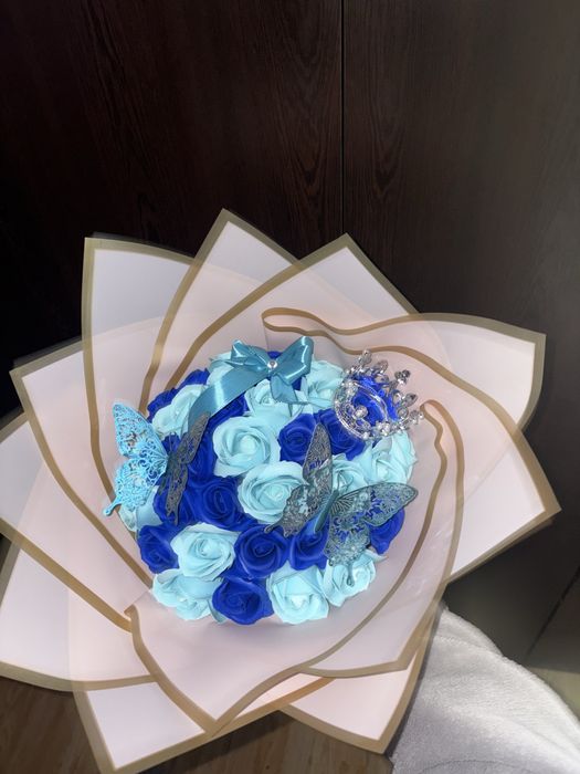 Buchete de trandafiri din săpun și aranjamente