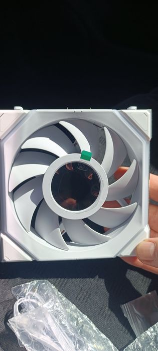 Lian Li UNI FAN SL Wireless LCD Display, ARGB, PWM, 120mm