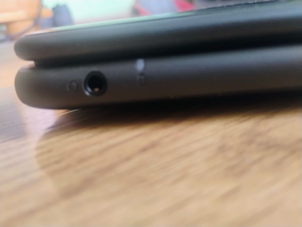 Лаптоп Dell Latitude 3180