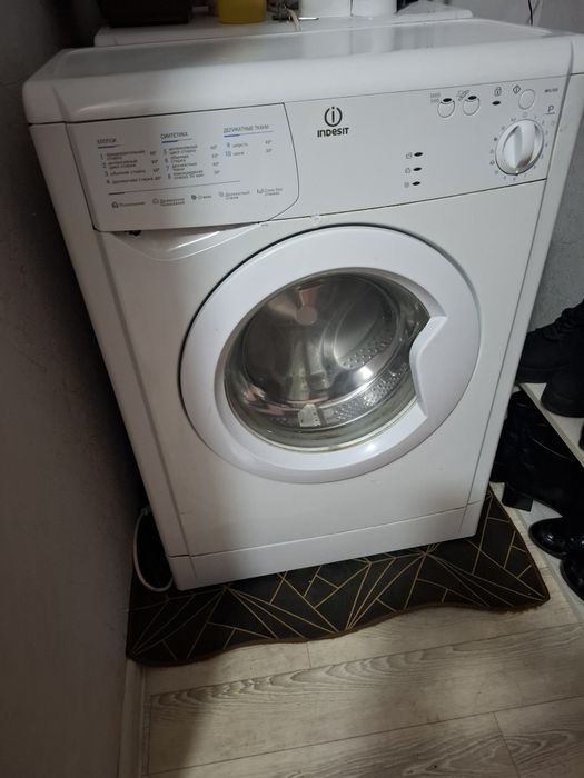 Стиральная машина Indesit