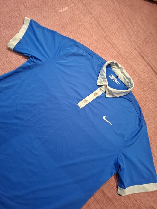 Tricoi de la Nike albastru