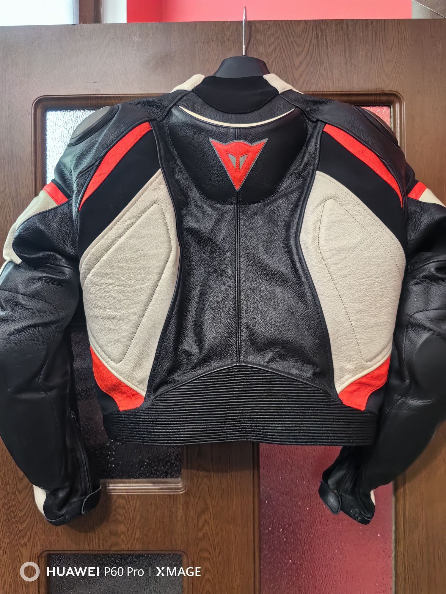 Яке Dainese Размер 48