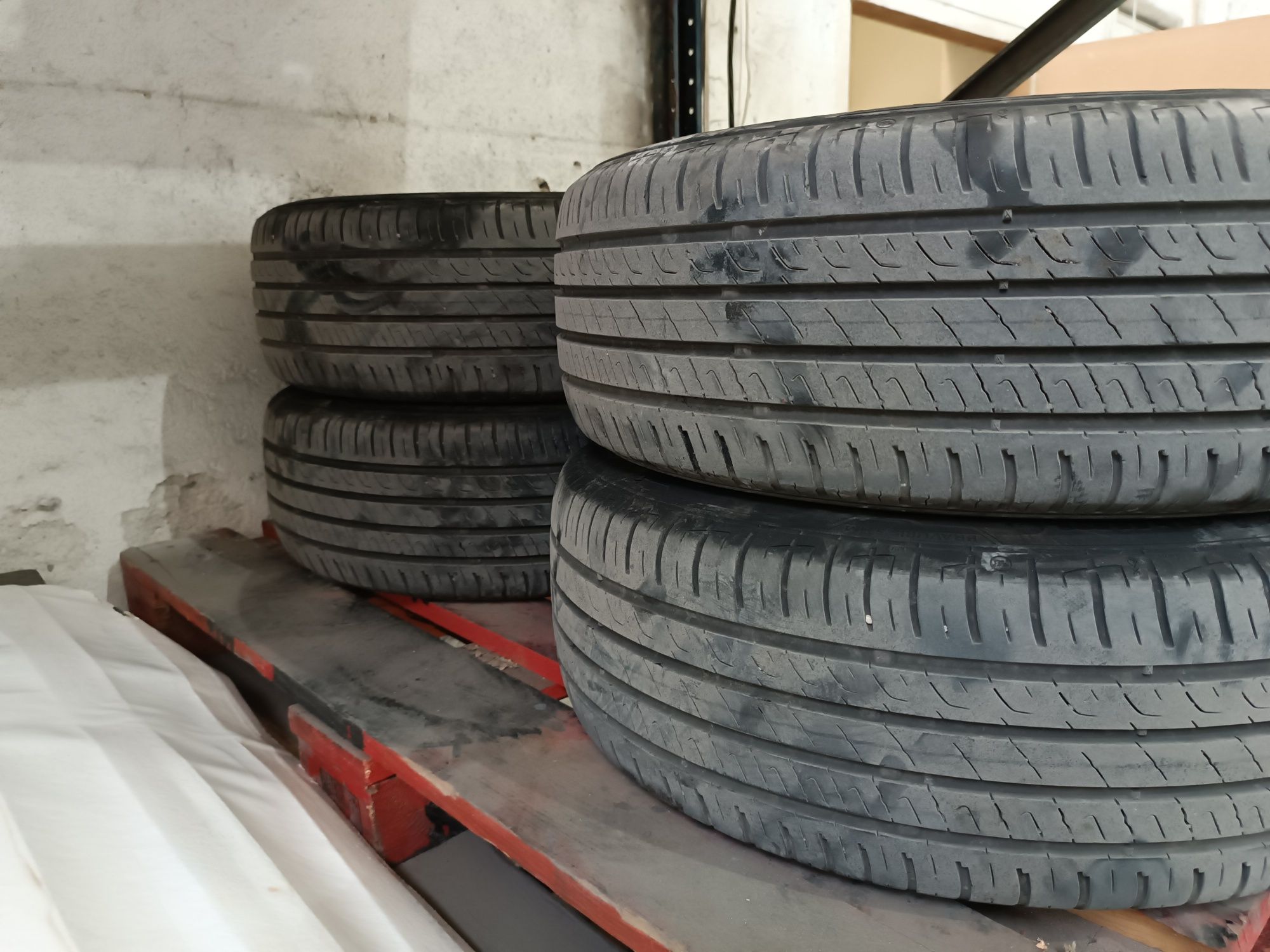 Джанти железарки 5х112 и гуми 205/55/R16 цола централен отвор 57.1