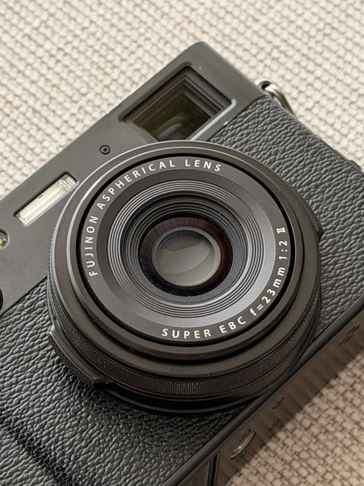 Aparat foto Fujifilm X100V