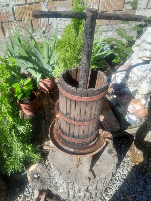 Storcător de vin,  presă