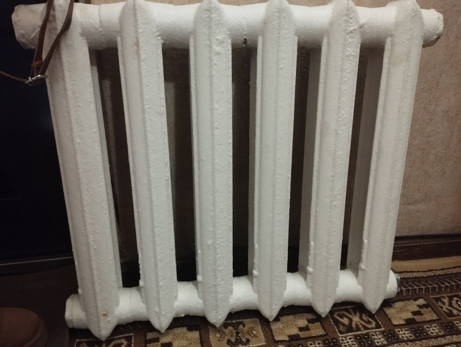 Радиатор чугунный