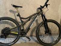 Santa Cruz tall boy cc 29” L Carbon