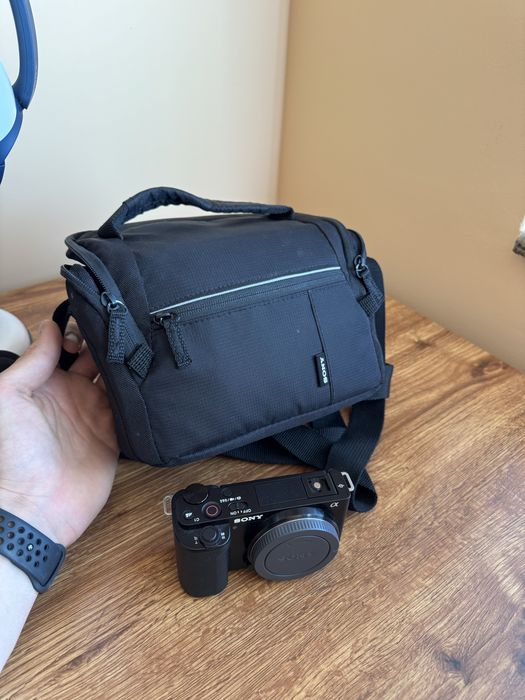 Sony ZV-E10 + чанта Sony+ микрофон Deity