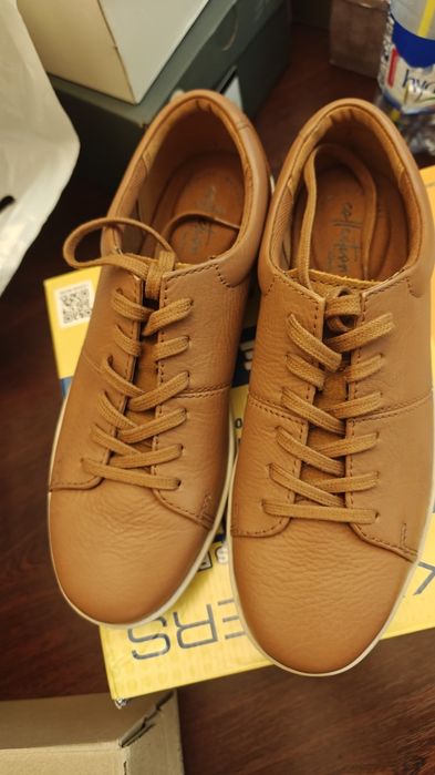 Кожаные туфли Clarks со скидкой
