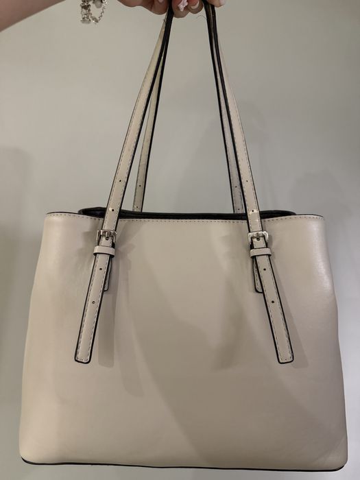 Дамска оригинална чанта GUESS