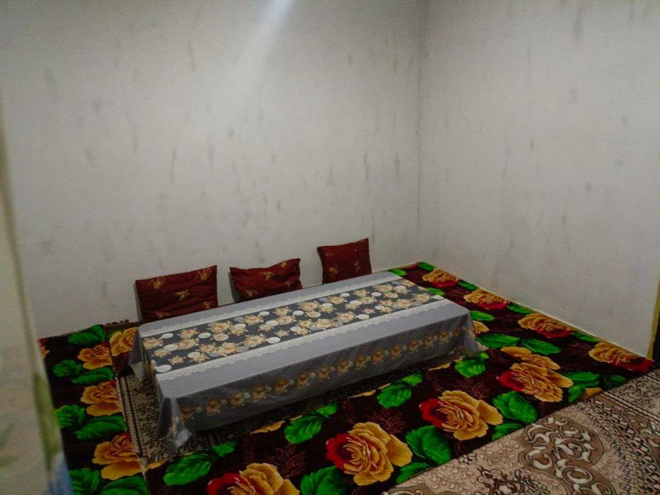 Uy sotiladi ajoyib narxda tayyor uy basseyni xam bor