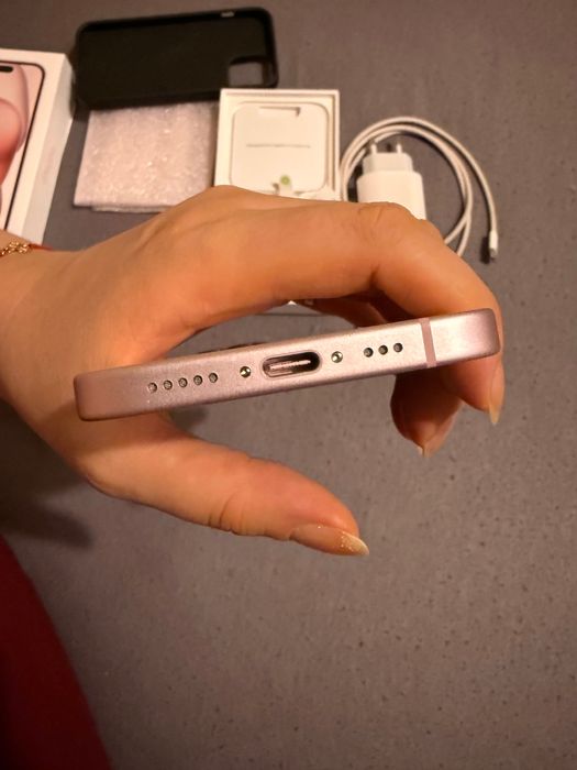 iPhone 15 Pink 128GB с гаранция 97%