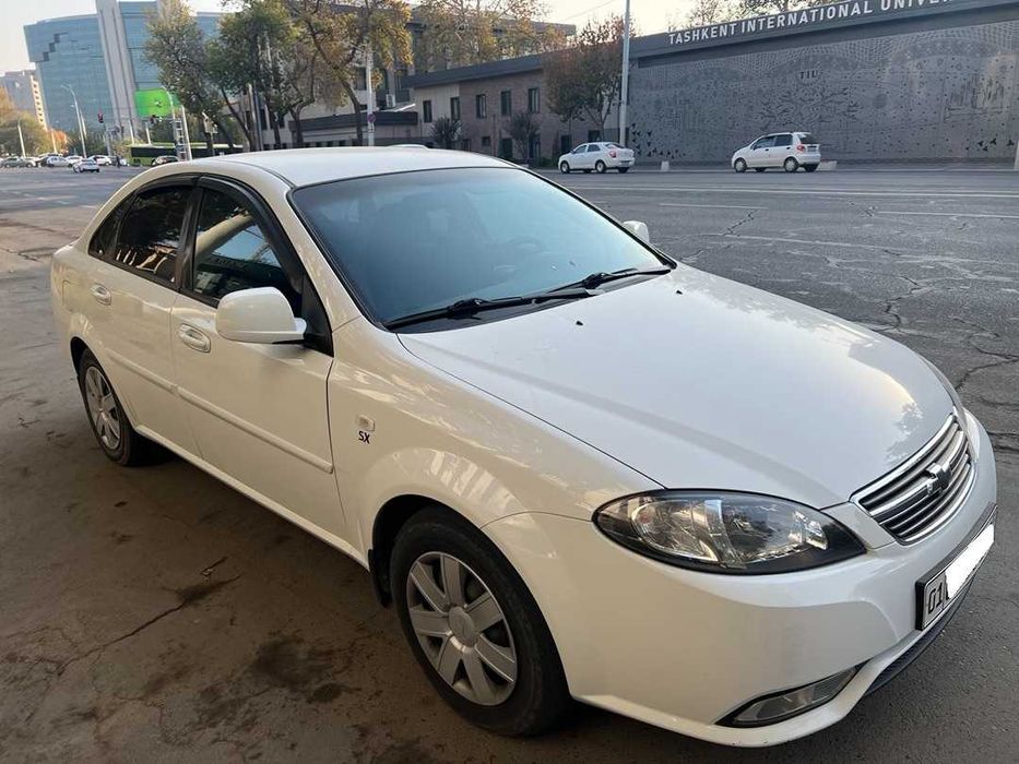 Сотилади Gentra 1.5 / 2021 декабрь / ранги оқ / пробег 68000 км