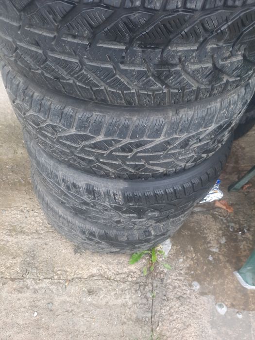 Vand jante audi cu tot cu cauciucuri detalii la telefon