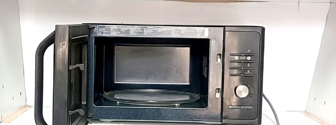 Продам микроволновку с грилем
