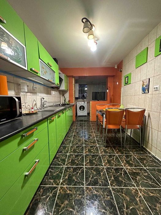 Apartament 3 camere in Mazepa 2