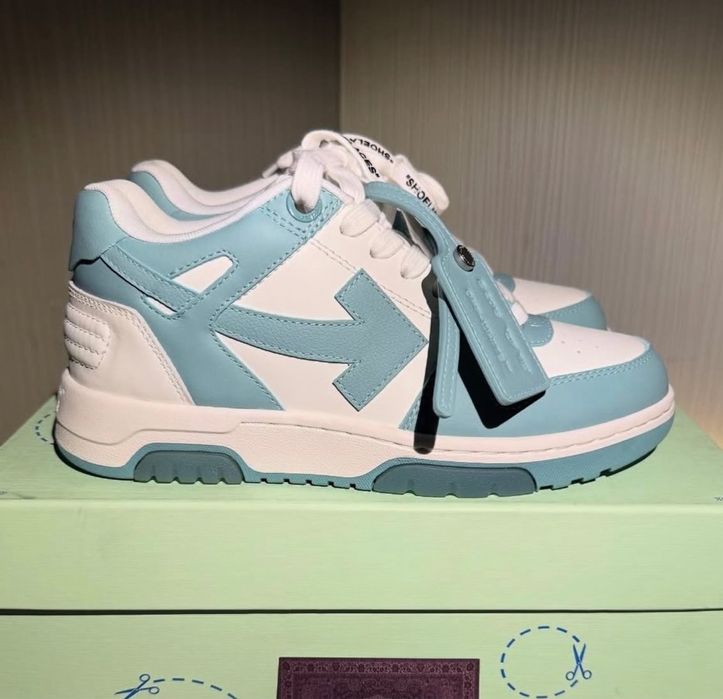 Adidasi off white out off office