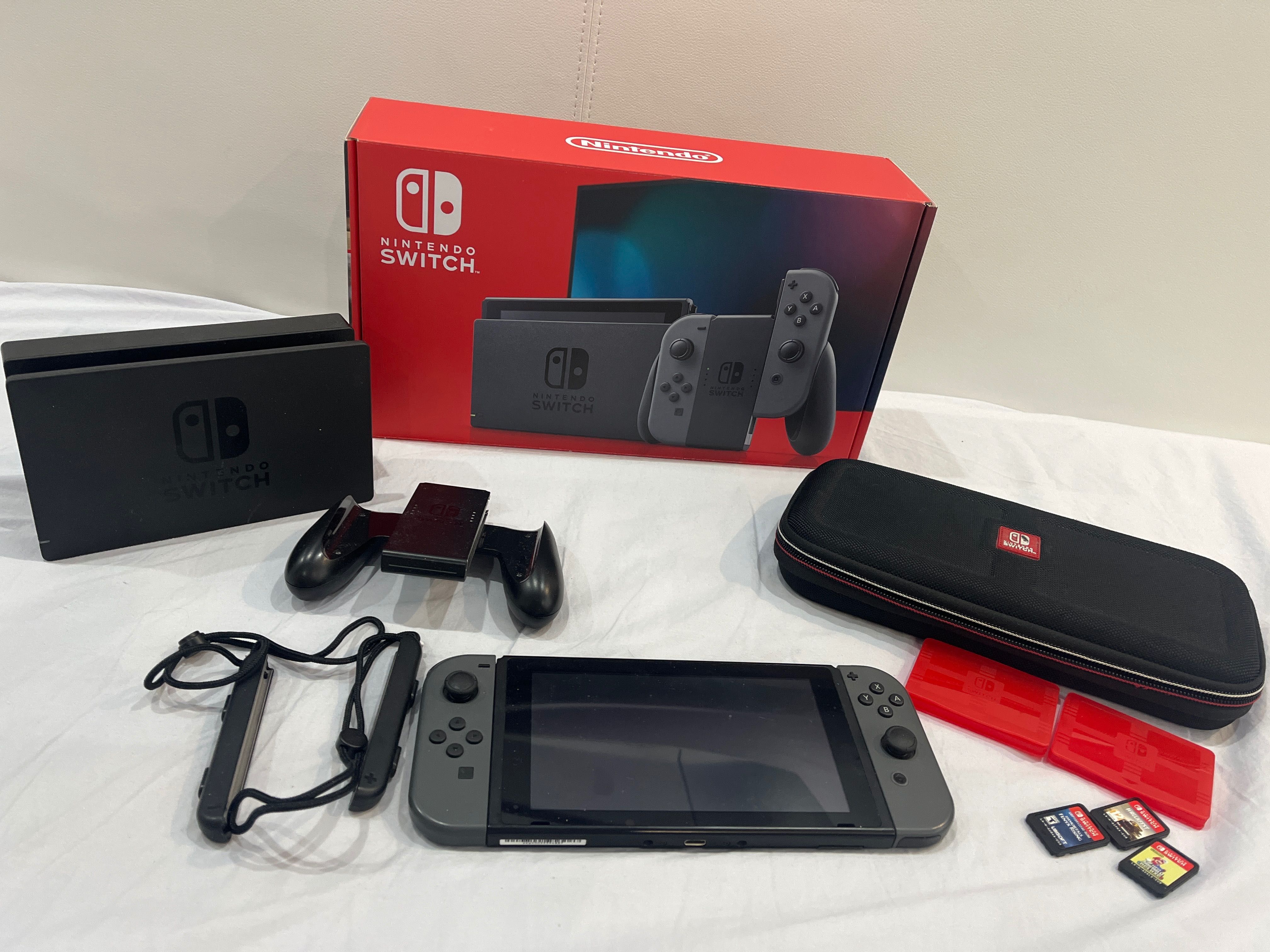 Nintendo switch V2 black с игри