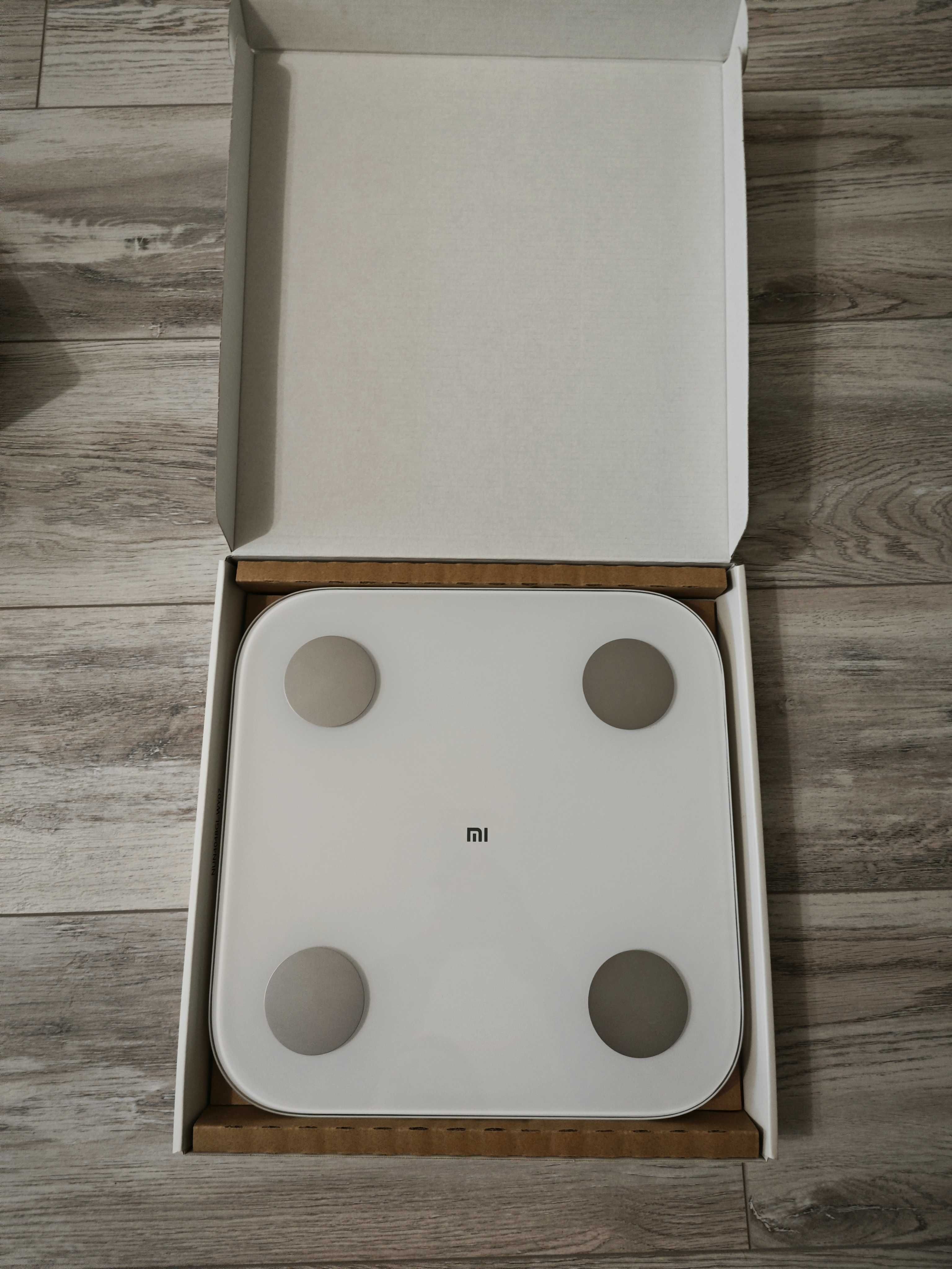 Умные весы Xiaomi Body Composition Scale 2