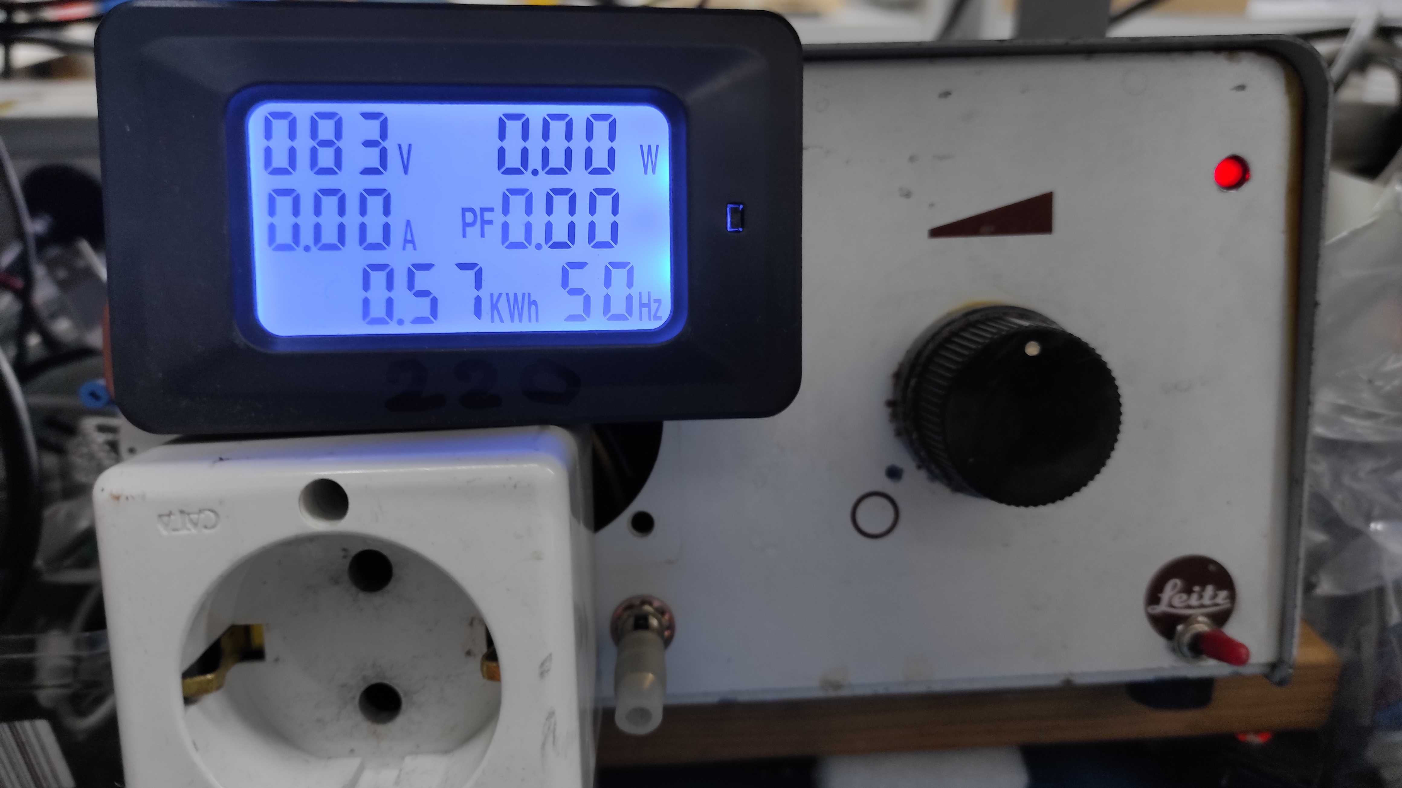 variac variator de tensiune de la 0v la 250v alternativ afisaj digital