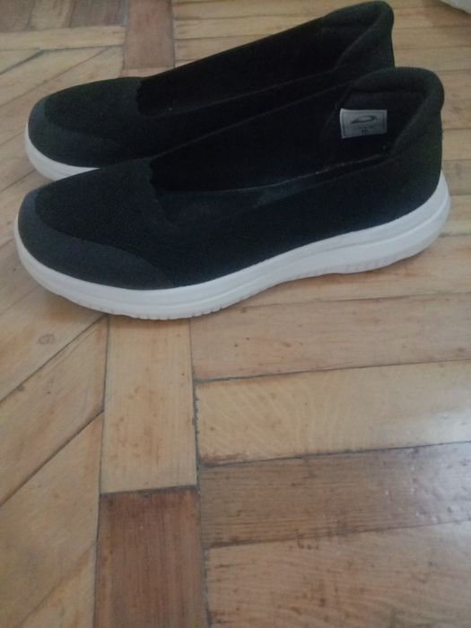 Черные слипоны европейского бренда