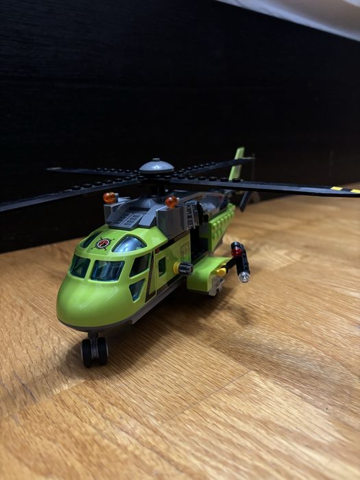 LEGO trei seturi de explorare a vulcanului 60121, 60122 si 60123